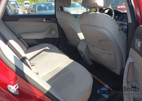 2015 Hyundai Sonata Se z USA, uszkodzony, nr VIN 5NPE24AF4FH215726